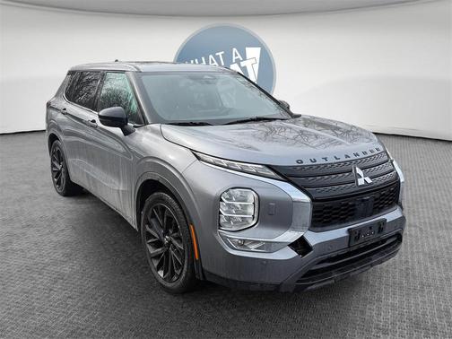 2022 Mitsubishi Outlander Black Edition S-AWC