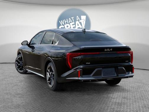 Aurora Black 2026 Kia K4 GT-Line