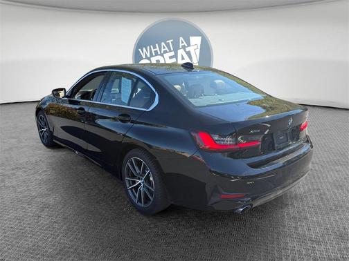 2022 BMW 330 xDrive