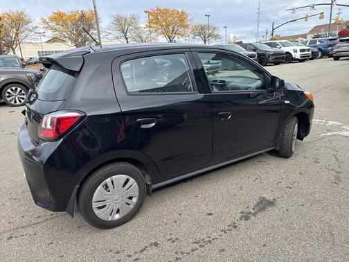 2024 Mitsubishi Mirage ES