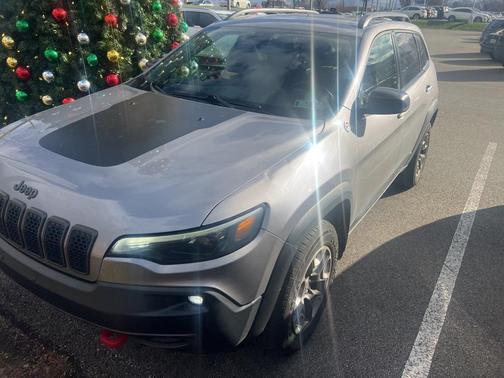 2019 Jeep Cherokee Trailhawk