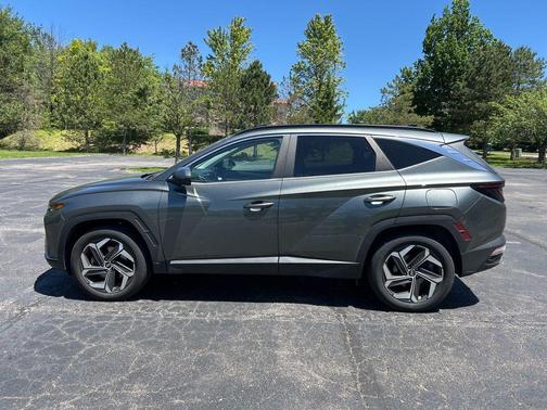 Amazon Gray 2022 Hyundai TUCSON SEL