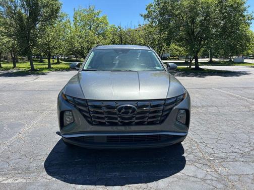 Amazon Gray 2022 Hyundai TUCSON SEL