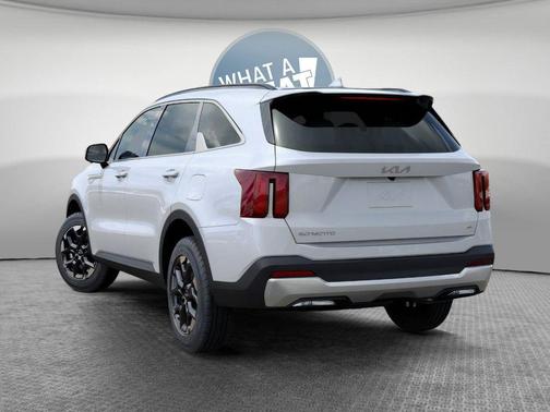 Glacial White Pearl 2026 Kia Sorento S