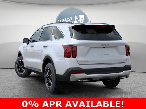 Glacial White Pearl 2026 Kia Sorento S