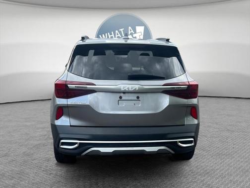 2022 Kia Seltos EX