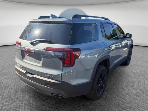 2023 GMC Acadia AWD AT4