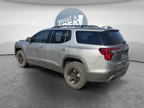 2023 GMC Acadia AWD AT4