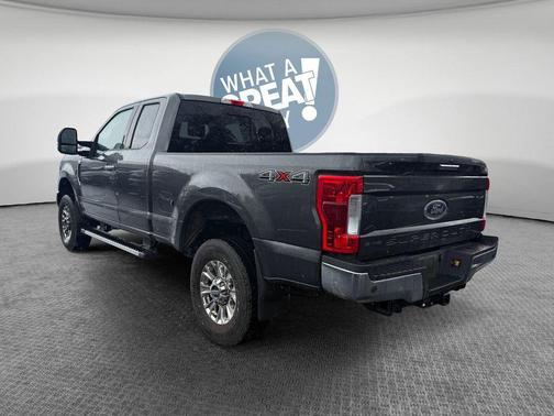 Magnetic Metallic 2019 Ford F-350 XLT