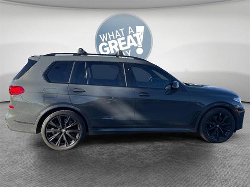 2021 BMW X7 M50i
