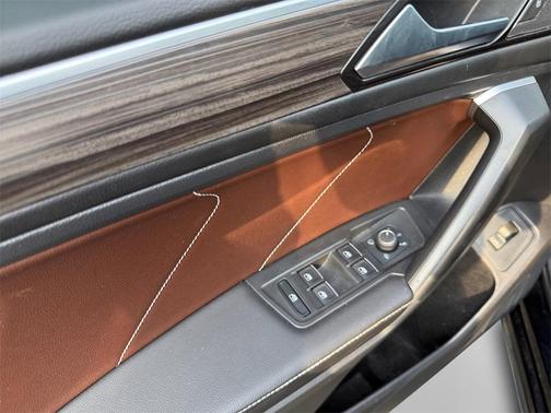 2024 Volkswagen Tiguan 2.0T SEL R-Line 4MOTION