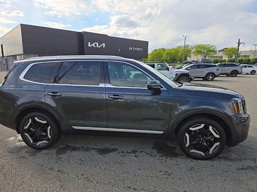 Gravity Gray 2024 Kia Telluride EX