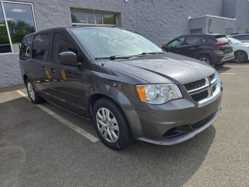 Granite Crystal Metallic Clearcoat 2016 Dodge Grand Caravan AVP/SE