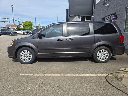 Granite Crystal Metallic Clearcoat 2016 Dodge Grand Caravan AVP/SE