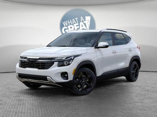 Snow White Pearl 2026 Kia Seltos EX