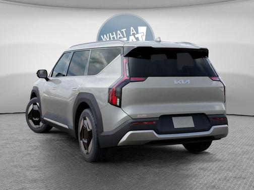 Ivory Silver 2026 Kia EV9 Wind