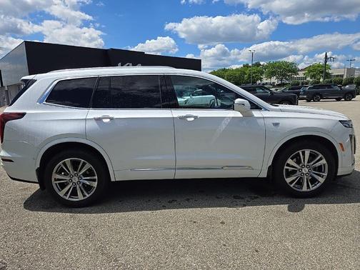 Crystal White Tricoat 2024 Cadillac XT6 Premium Luxury AWD