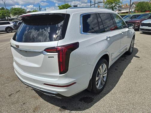 Crystal White Tricoat 2024 Cadillac XT6 Premium Luxury AWD