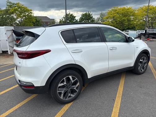 2022 Kia Sportage EX