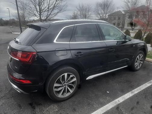 2022 Audi Q5 45 S line Premium
