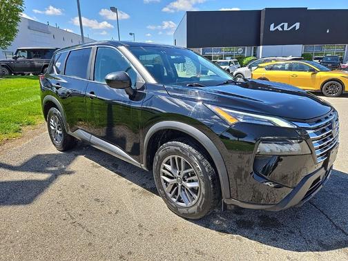 Super Black 2024 Nissan Rogue S