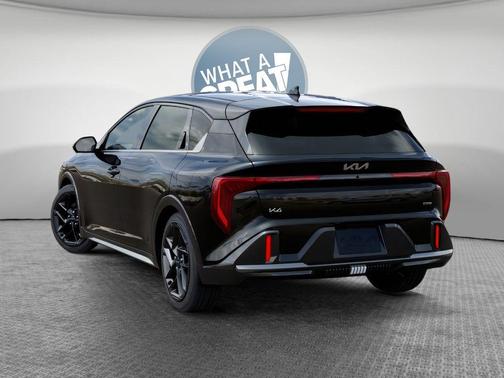 Aurora Black Pearl 2026 Kia K4 GT-Line Turbo