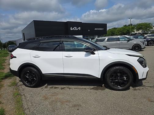 Glacier White Pearl/Ebony Black Roof 2023 Kia Sportage X-Pro Prestige