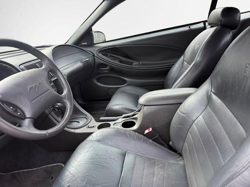 2002 Ford Mustang GT