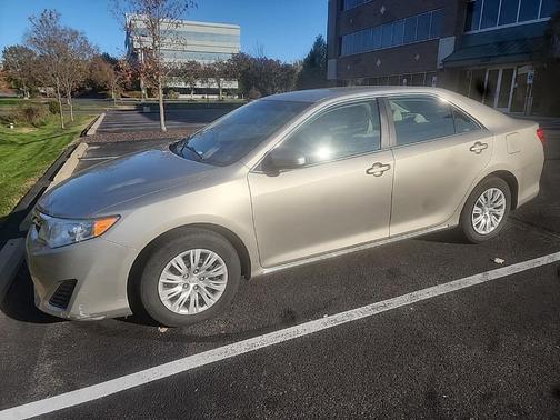 2014 Toyota Camry LE