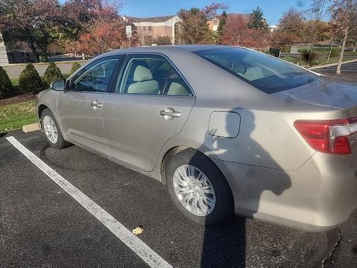 2014 Toyota Camry LE