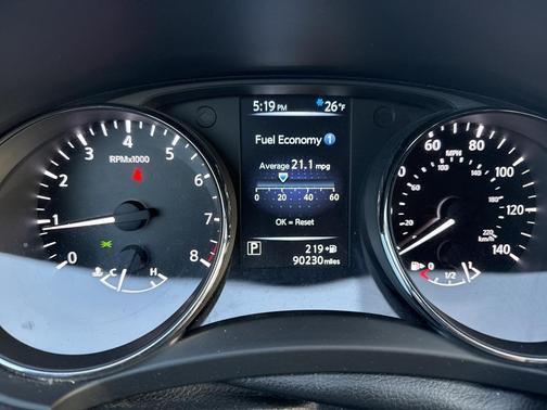 2017 Nissan Rogue SV