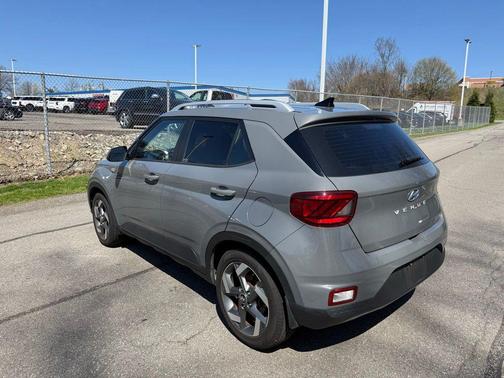 Galactic Gray 2021 Hyundai VENUE SEL