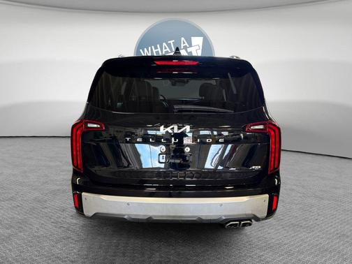 Ebony Black 2024 Kia Telluride S