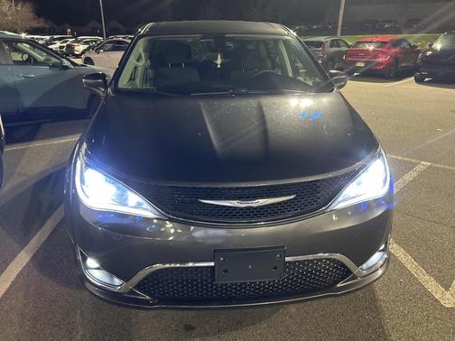 2018 Chrysler Pacifica Touring Plus