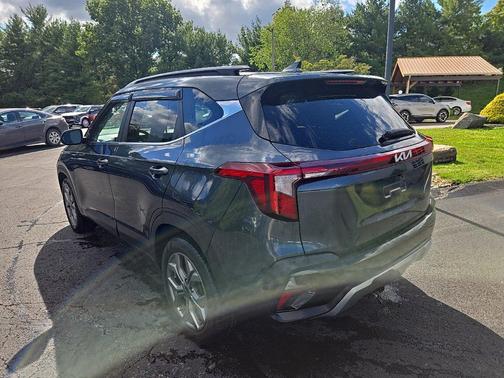 Gravity Gray 2024 Kia Seltos S