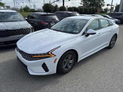 2022 Kia K5 LXS