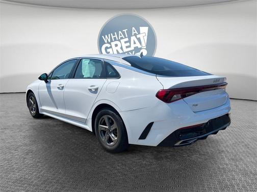 2022 Kia K5 LXS