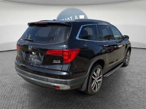 2017 Honda Pilot Elite