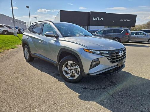 Shimmering Silver 2024 Hyundai TUCSON SEL