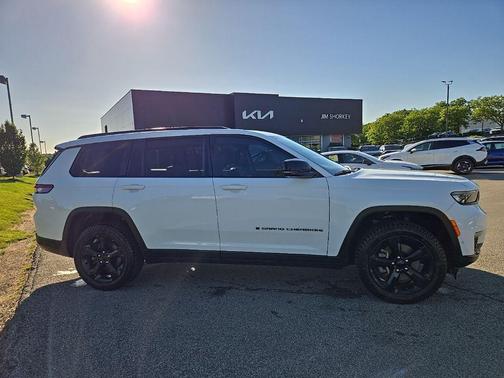Bright White Clearcoat 2023 Jeep Grand Cherokee L Limited