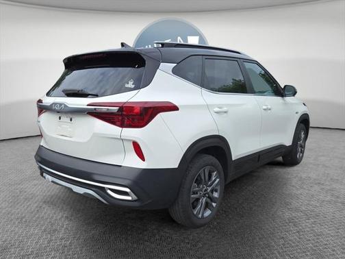 2023 Kia Seltos S
