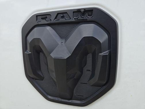 Bright White Clearcoat 2021 RAM 1500 Big Horn/Lone Star