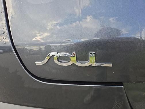Gravity Gray 2021 Kia Soul LX