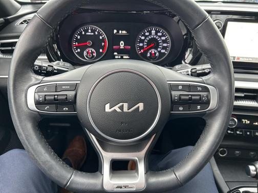 2023 Kia K5 GT-Line