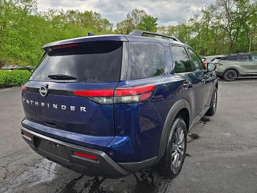 Deep Ocean Blue Pearl 2024 Nissan Pathfinder SV 4WD