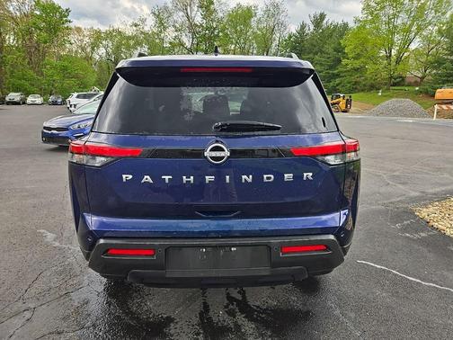 Deep Ocean Blue Pearl 2024 Nissan Pathfinder SV 4WD