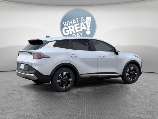 Glacial White Pearl 2026 Kia Sportage LX