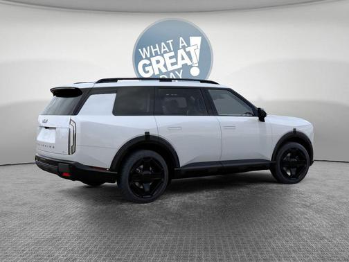 Glacial White Pearl 2027 Kia Telluride Hybrid X-Line SX
