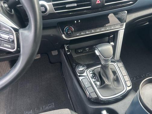 Steel Gray 2023 Kia Seltos S