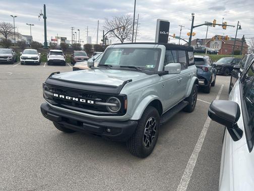 Cactus Gray 2023 Ford Bronco Outer Banks